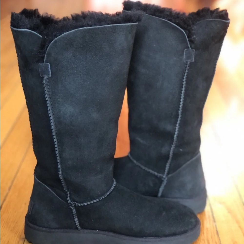 Classic Uggs - image 3